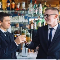 étudiants barmans