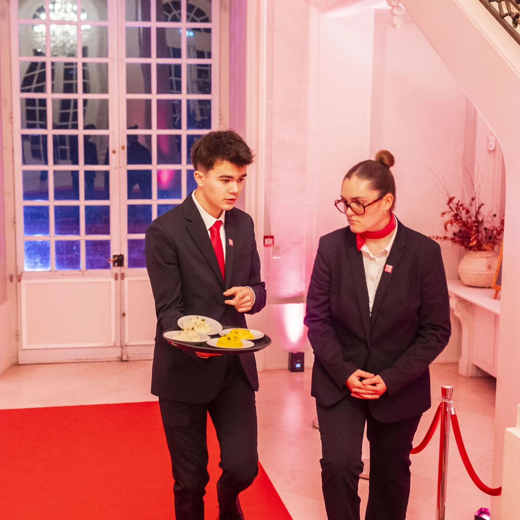 étudiant serveur en restauration